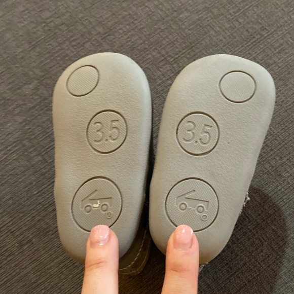 Grey see like run boots - Picture 3 of 4